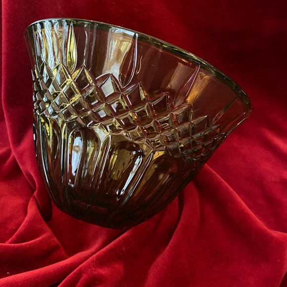 Marquis by Waterford Shelton 8” Bowl. Rare color. - Picture 2 of 14